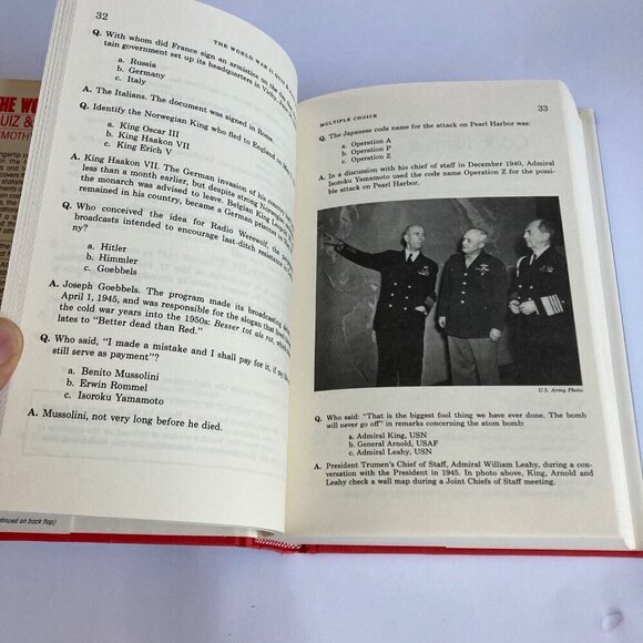 The World War II Quiz & Fact Book by Timothy Benford Vintage WWII Military - Picture 6 of 9